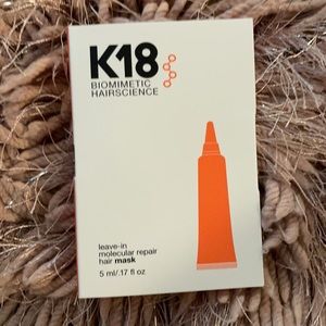 LEAVE-IN MOLECULAR REPAIR HAIR MASK SINGLE TUBE